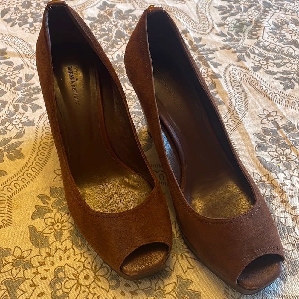 Banana republic wedges